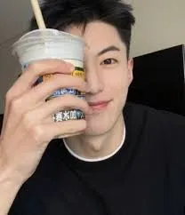 德学院-最专业的华人德州扑克学习与策略分享社区